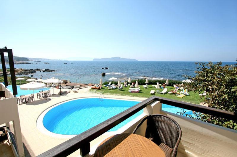 Hotel de apartamente Corinna Mare 3*